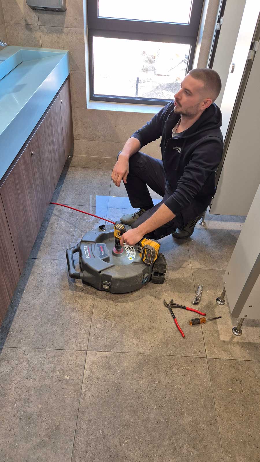 Strojno odštopavanje odvoda Zagreb - profesionalna oprema za čišćenje kanalizacije