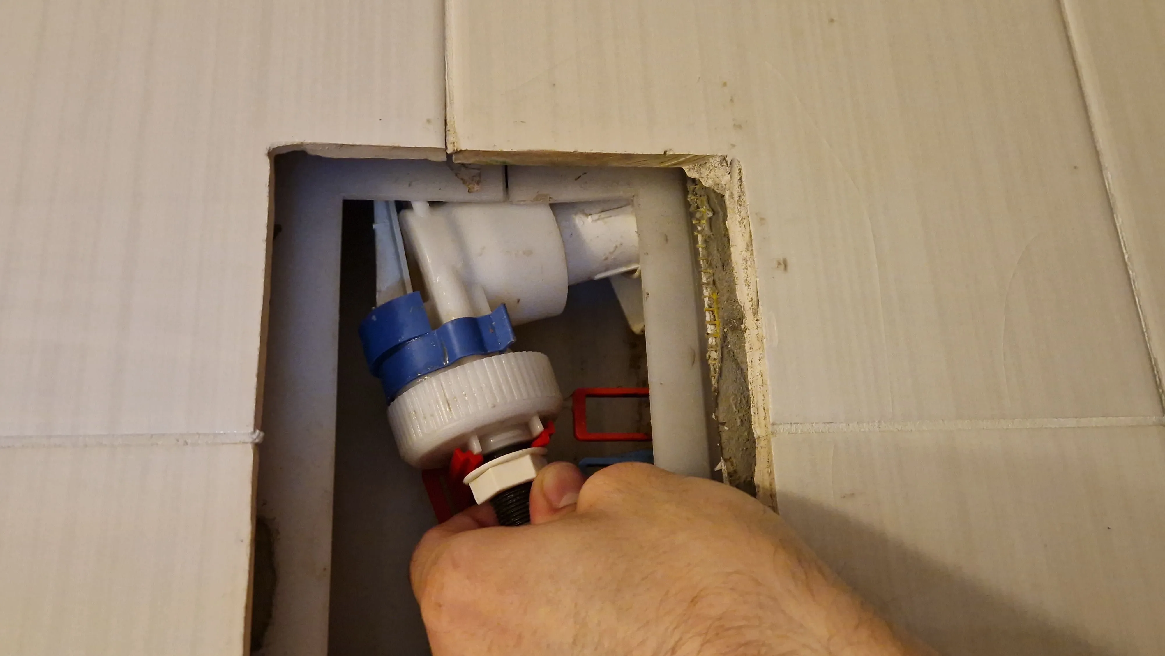Servis vodokotlića Zagreb — popravak Geberit i Grohe